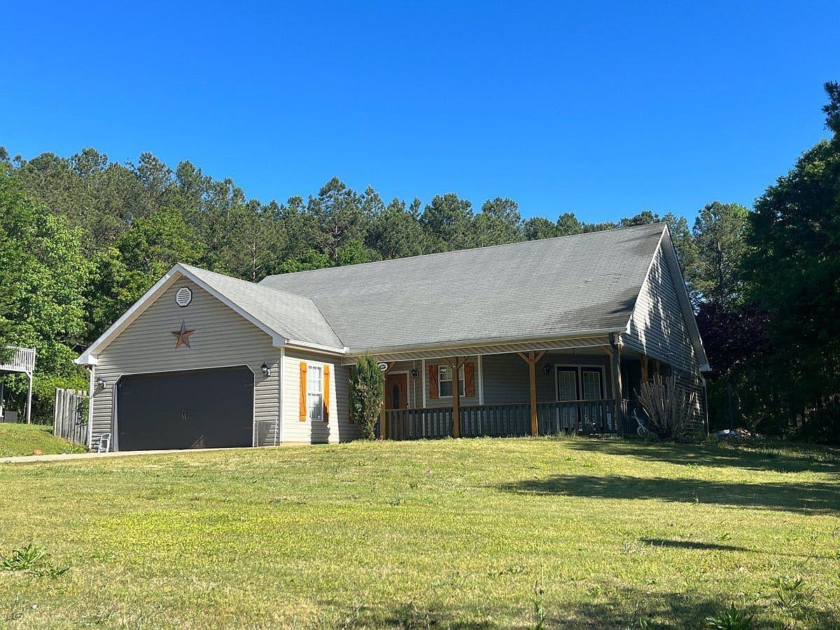 60 Chestnut Drive