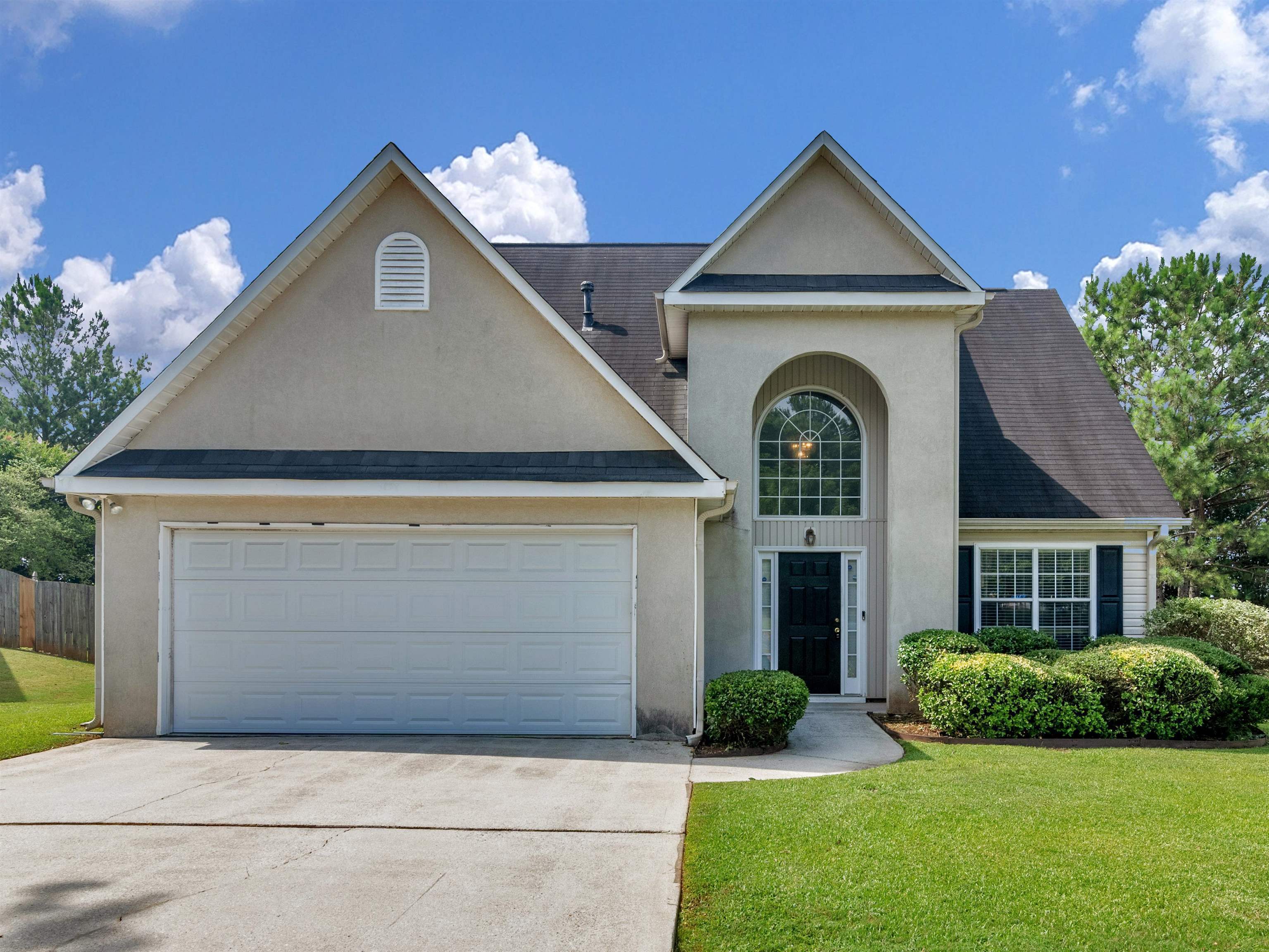718 Old Stone Court