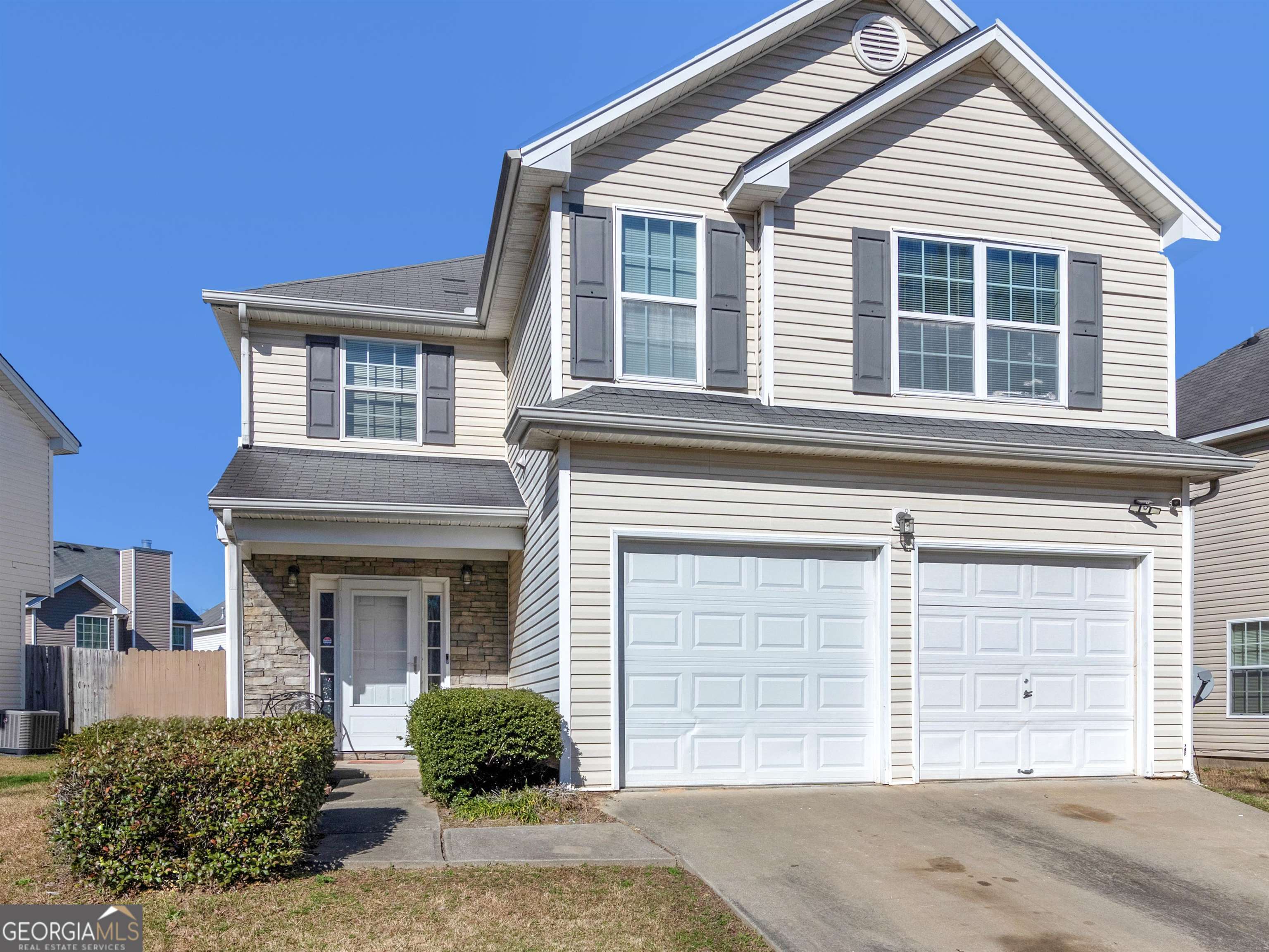 2745 S Hills