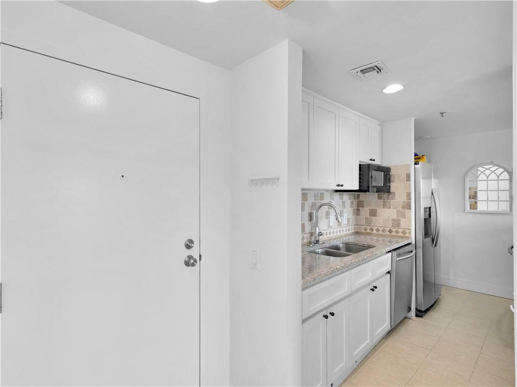 587 Virginia Avenue Unit 808