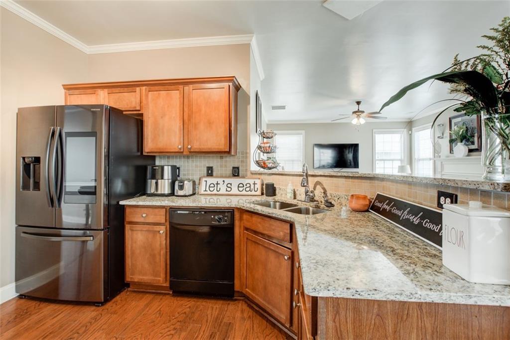 1109 Westchase Hill