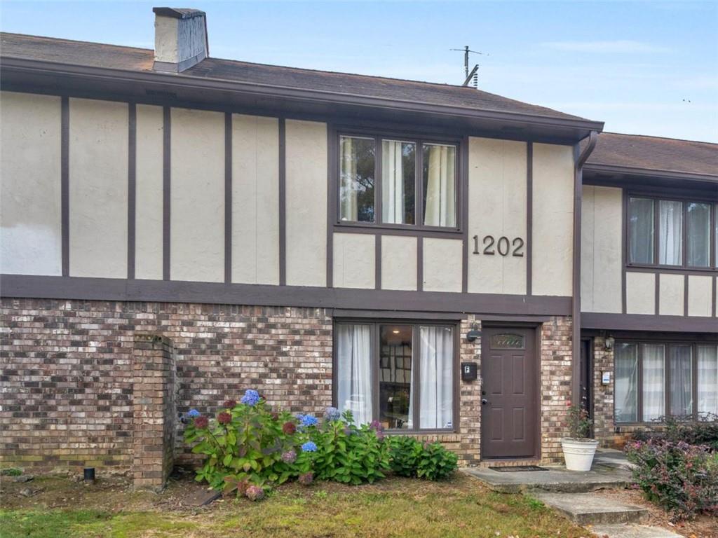 1202 Ashborough Terrace Unit F