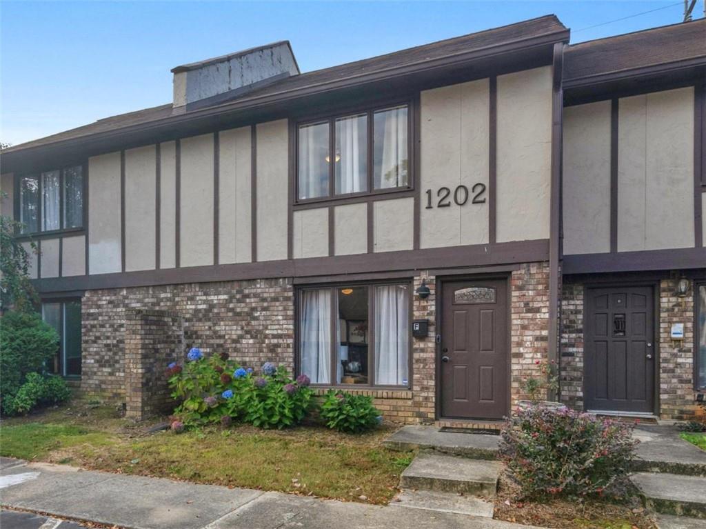 1202 Ashborough Terrace Unit F