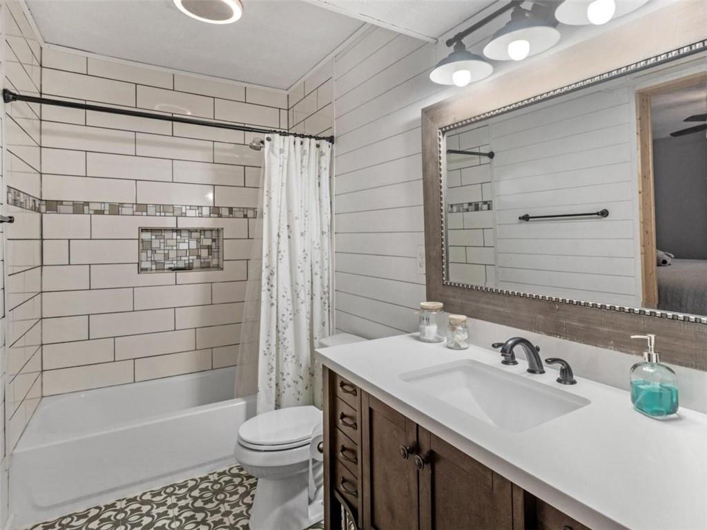 1202 Ashborough Terrace Unit F