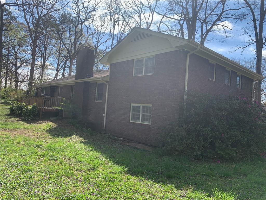 1390 White Oak Street