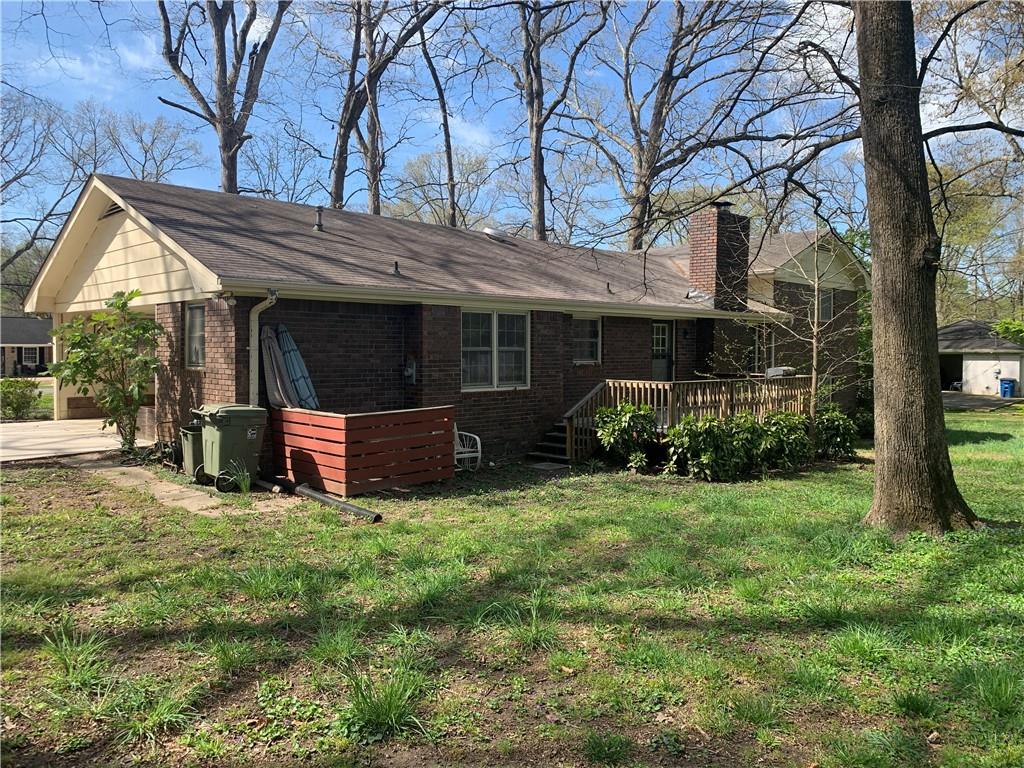 1390 White Oak Street