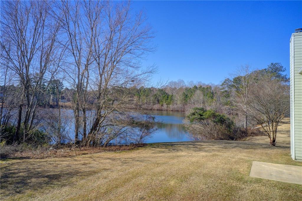 2720 Abbott Lake Road SW