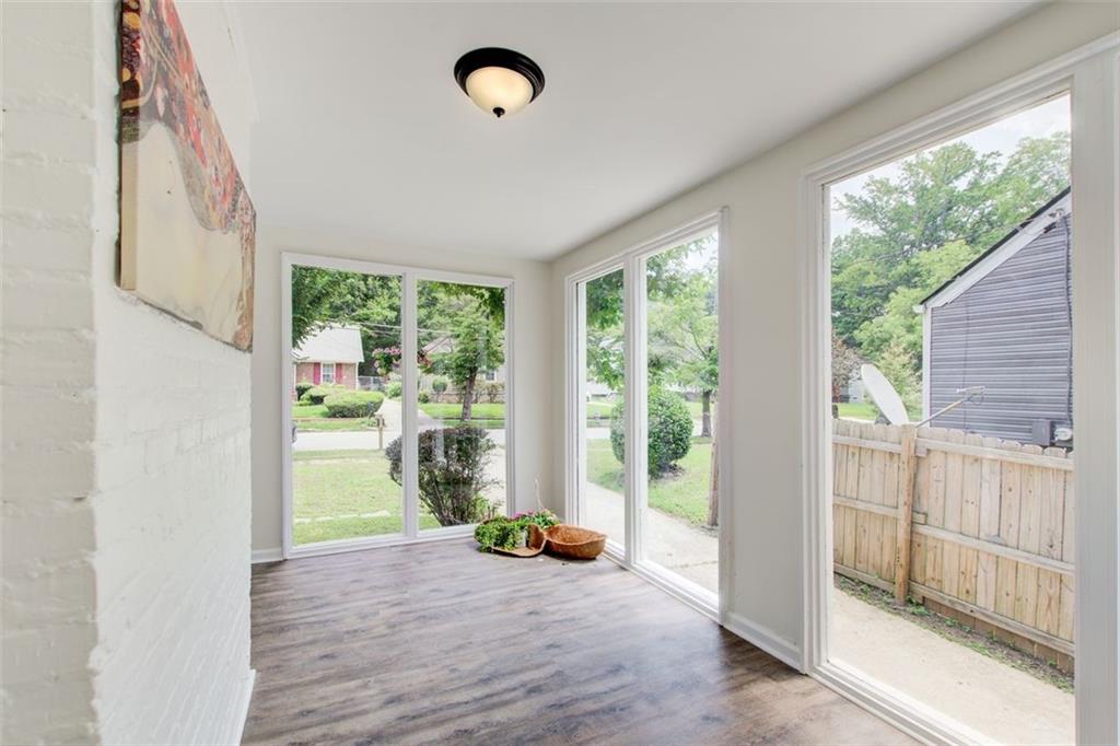 1698 KENMORE Street SW