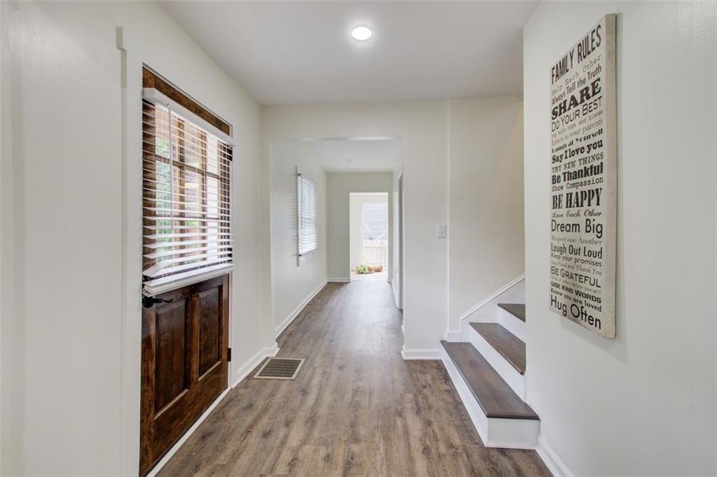 1698 KENMORE Street SW