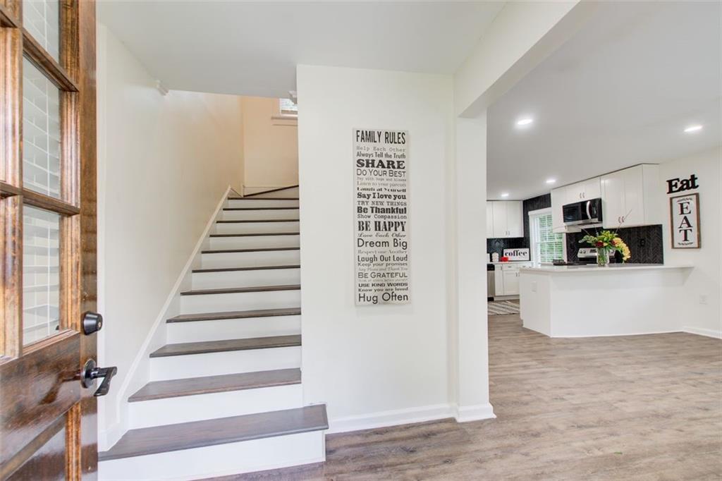 1698 KENMORE Street SW