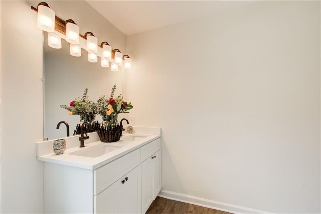 1698 KENMORE Street SW