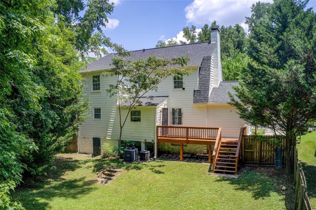 1698 KENMORE Street SW