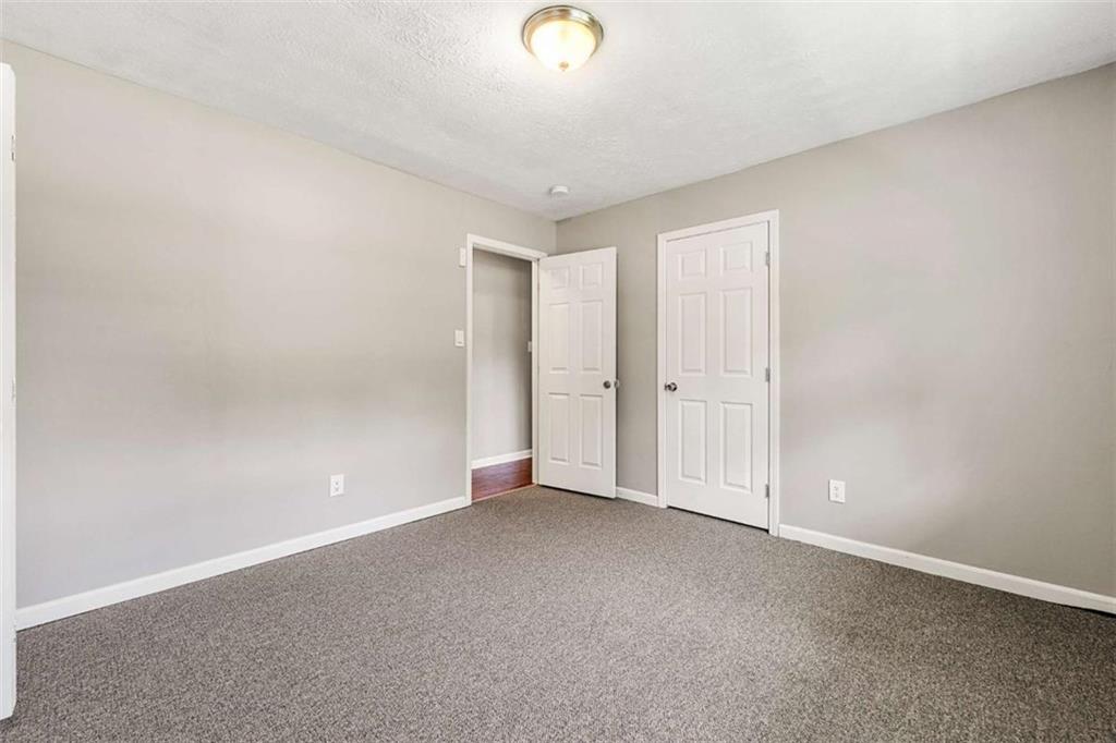 3027 Lakeridge Drive