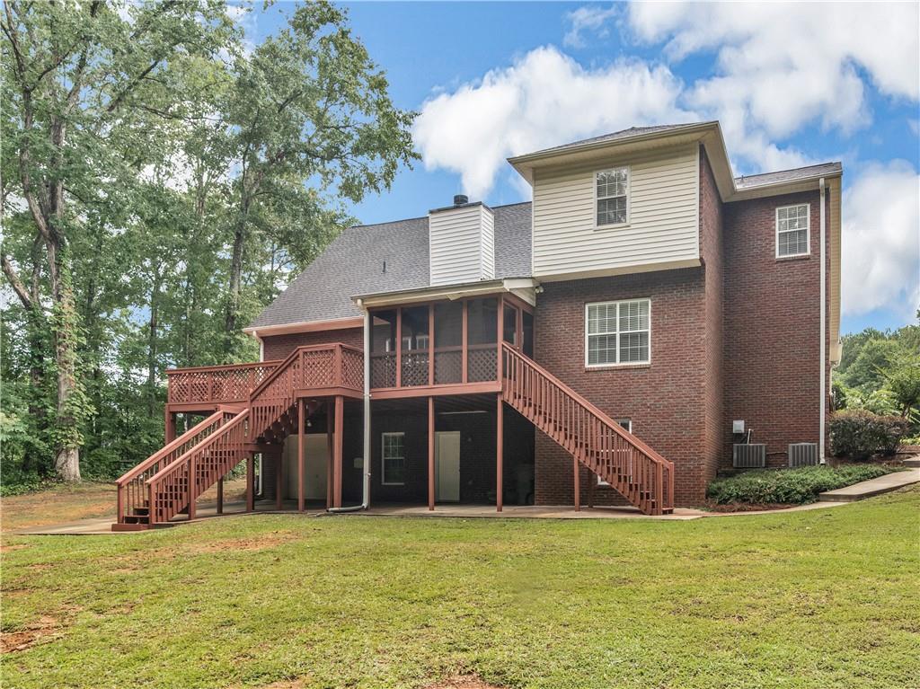1024 Eddie Craig Drive