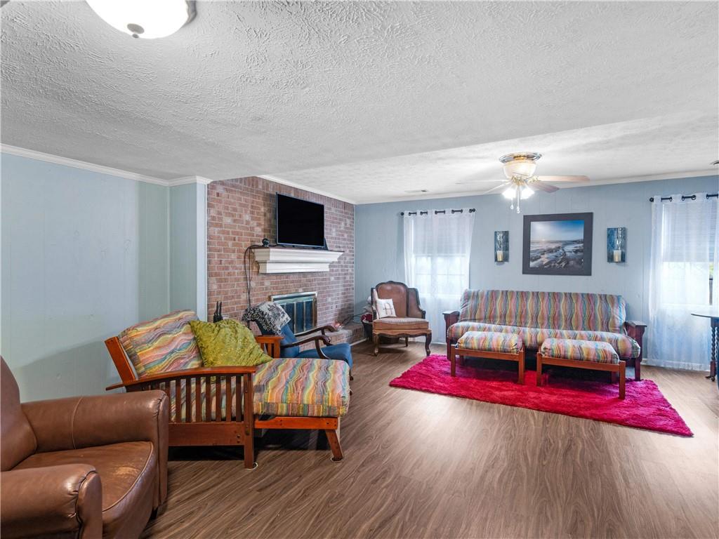 917 Curry Cir