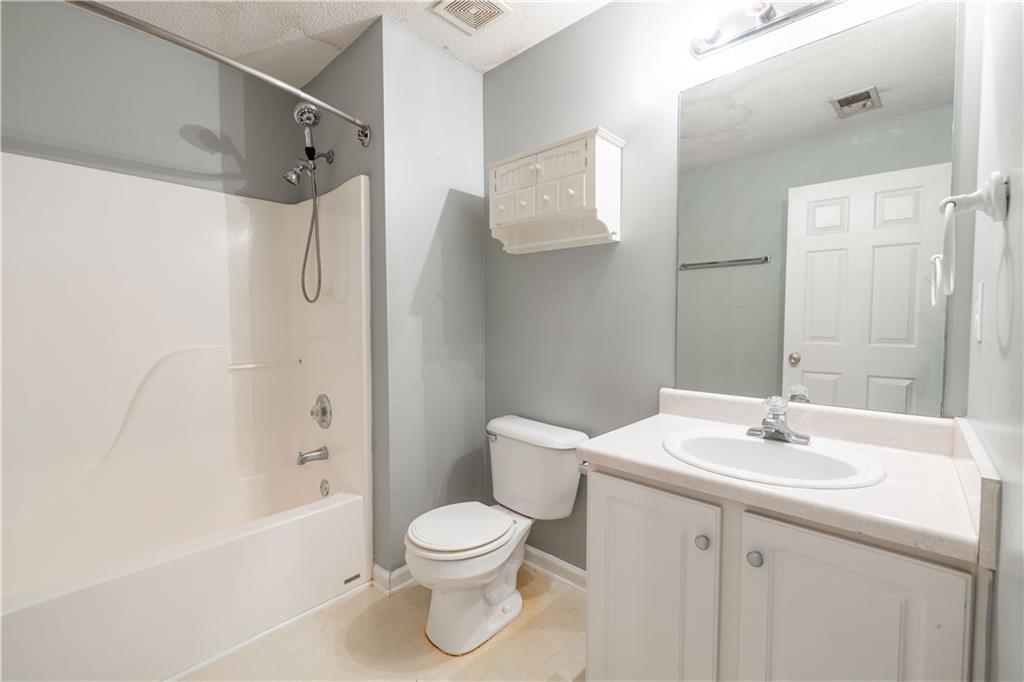 104 Silvergrass Drive