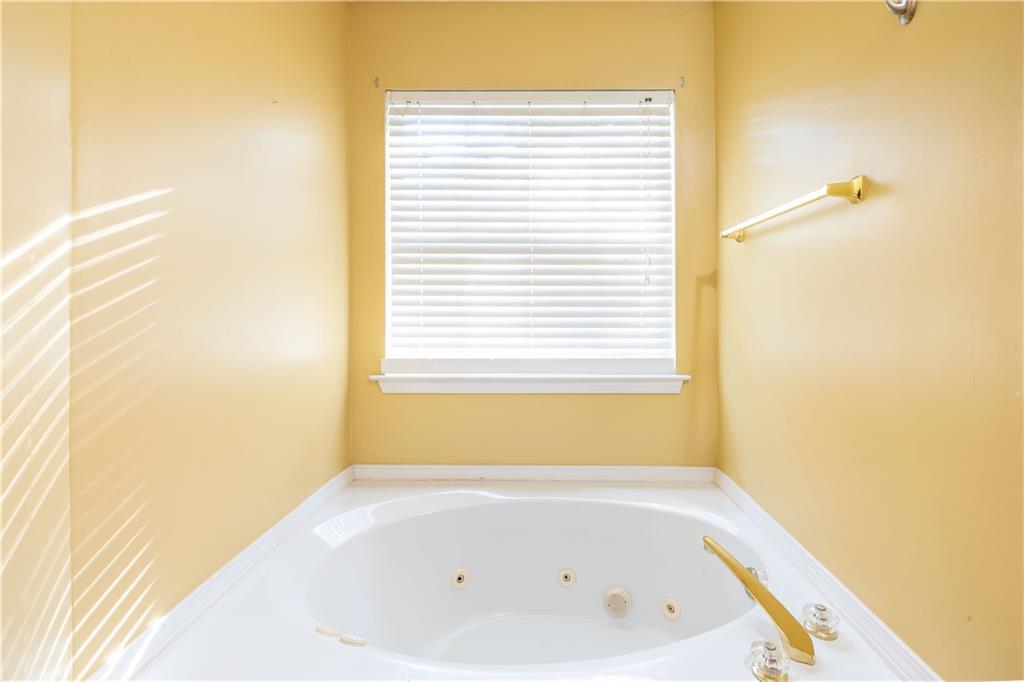 104 Silvergrass Drive