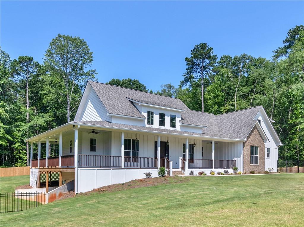 1019 Oakridge Drive