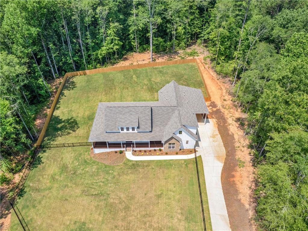 1019 Oakridge Drive