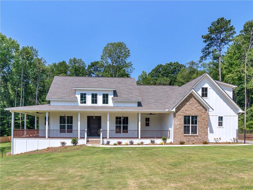 1019 Oakridge Drive