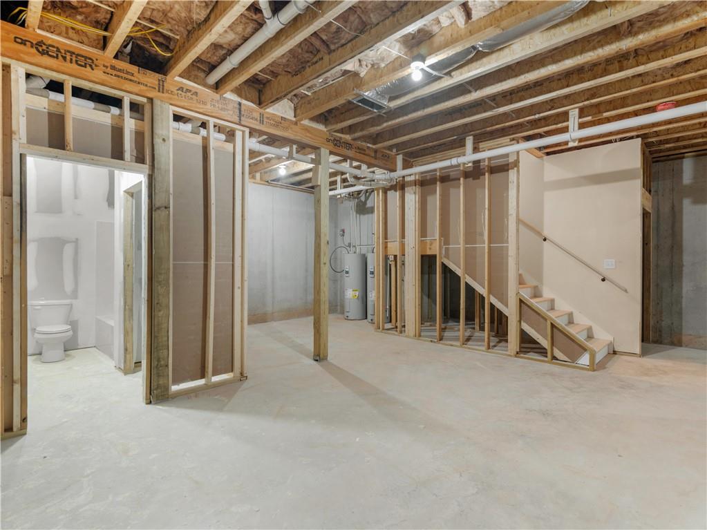 1019 Oakridge Drive