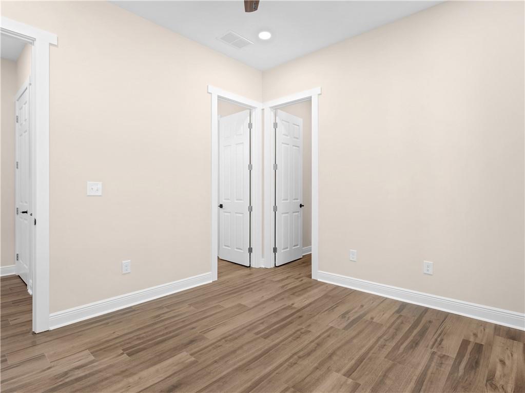 1019 Oakridge Drive
