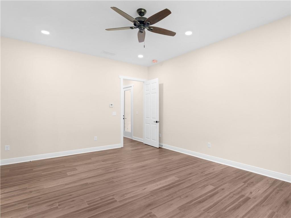 1019 Oakridge Drive
