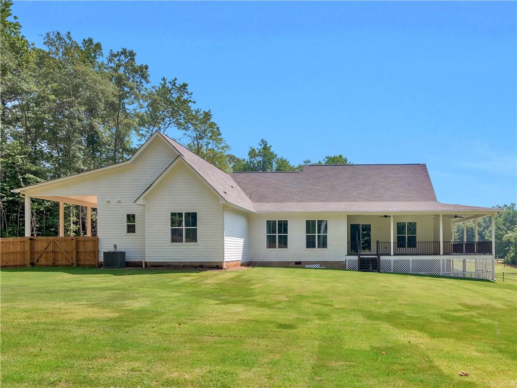 1019 Oakridge Drive