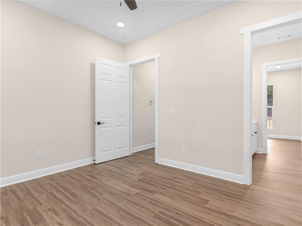 1019 Oakridge Drive