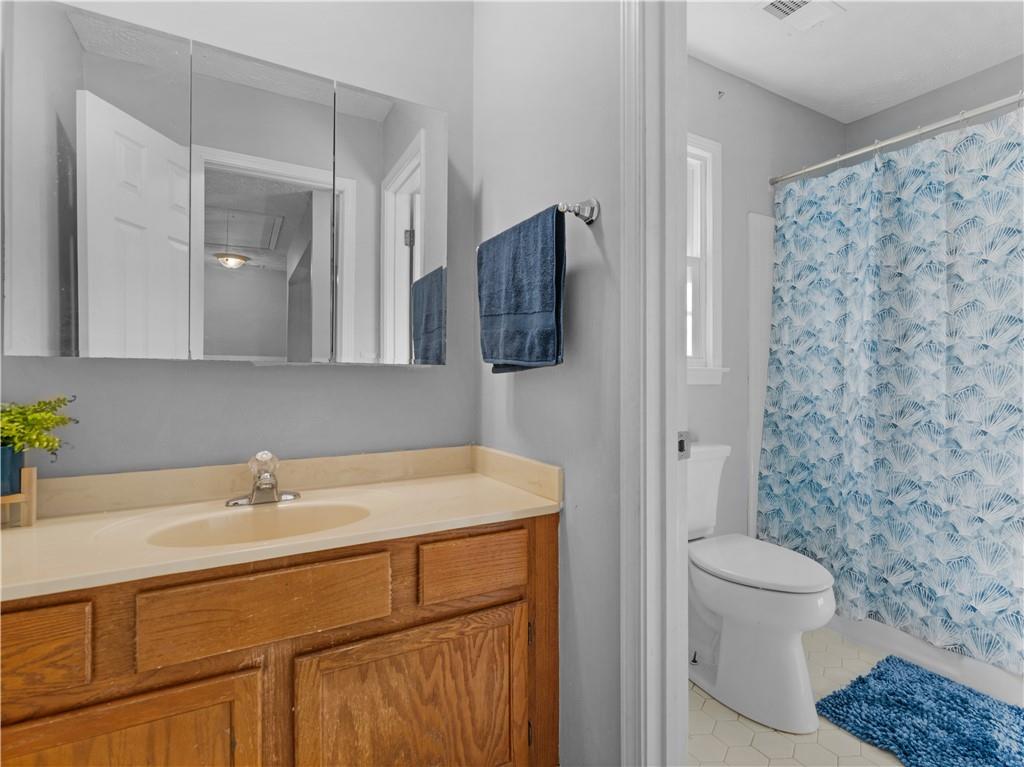 586 Clubland Circle SE