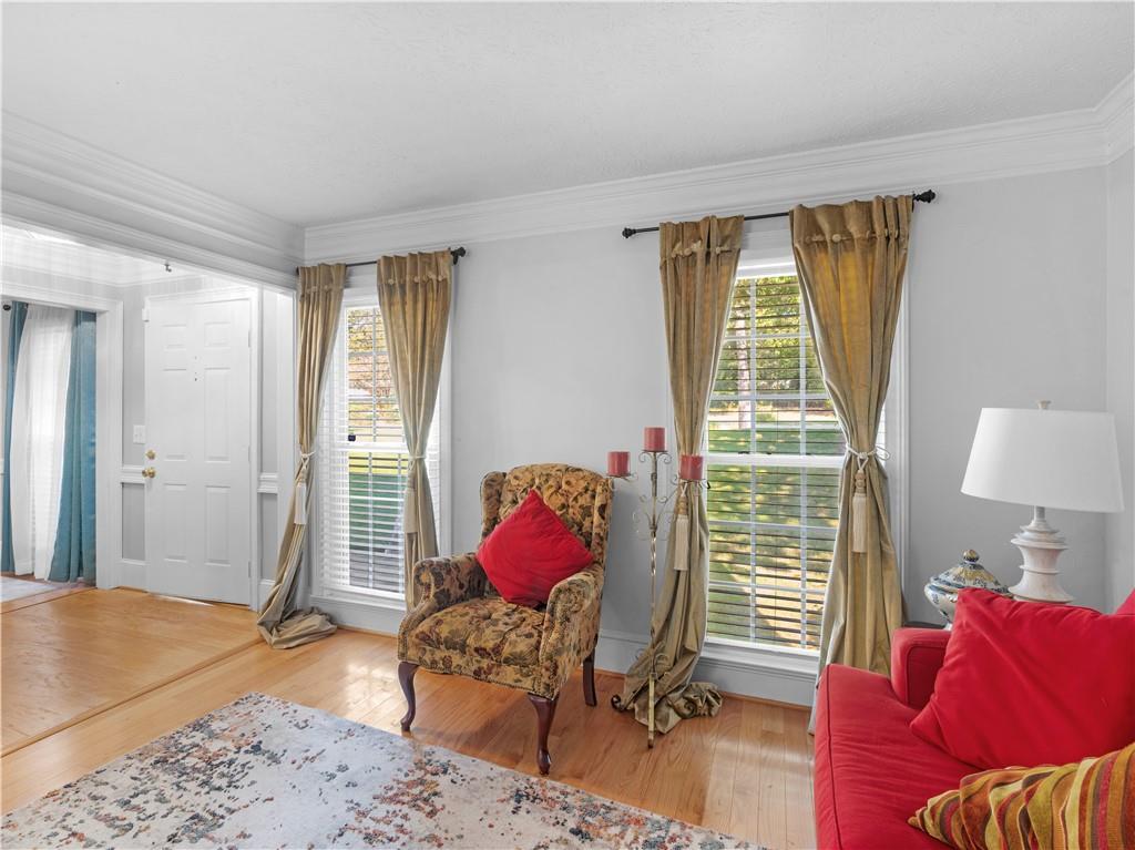 586 Clubland Circle SE