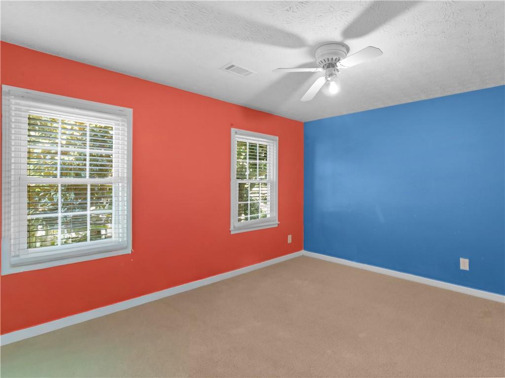 586 Clubland Circle SE