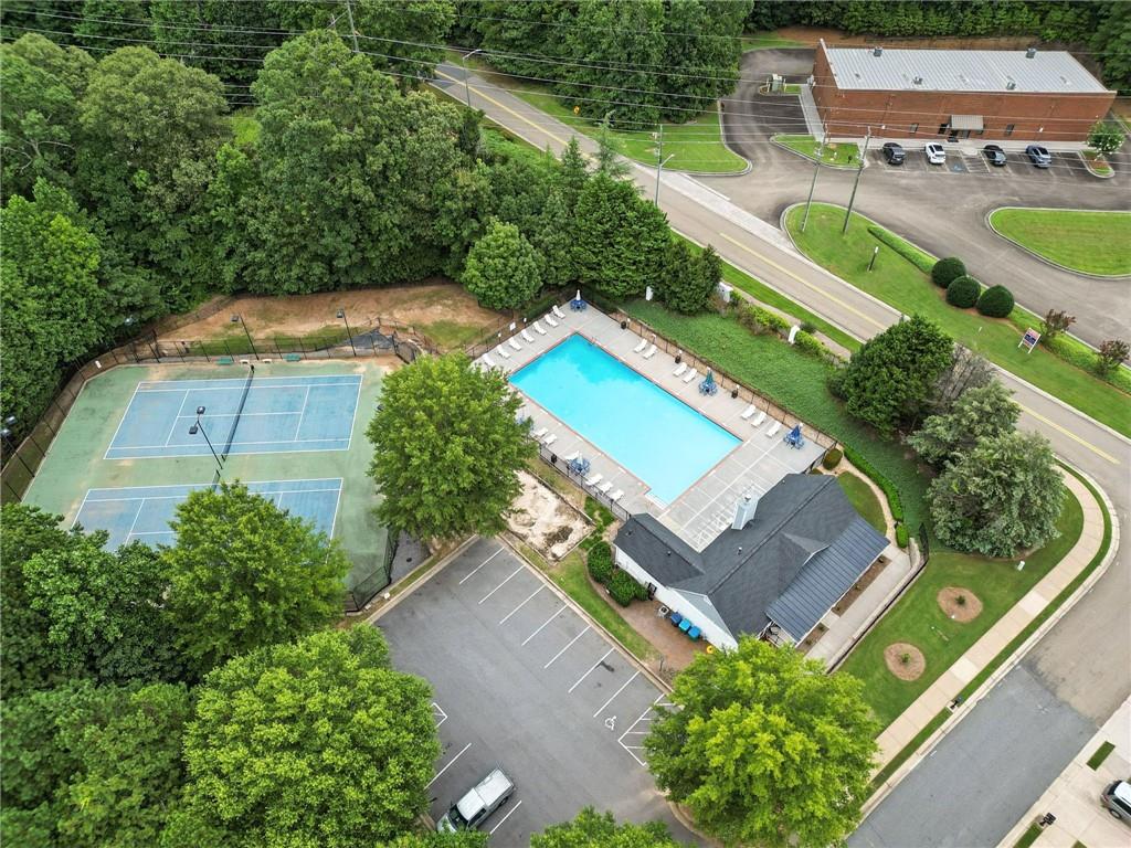 121 Spring Way Square