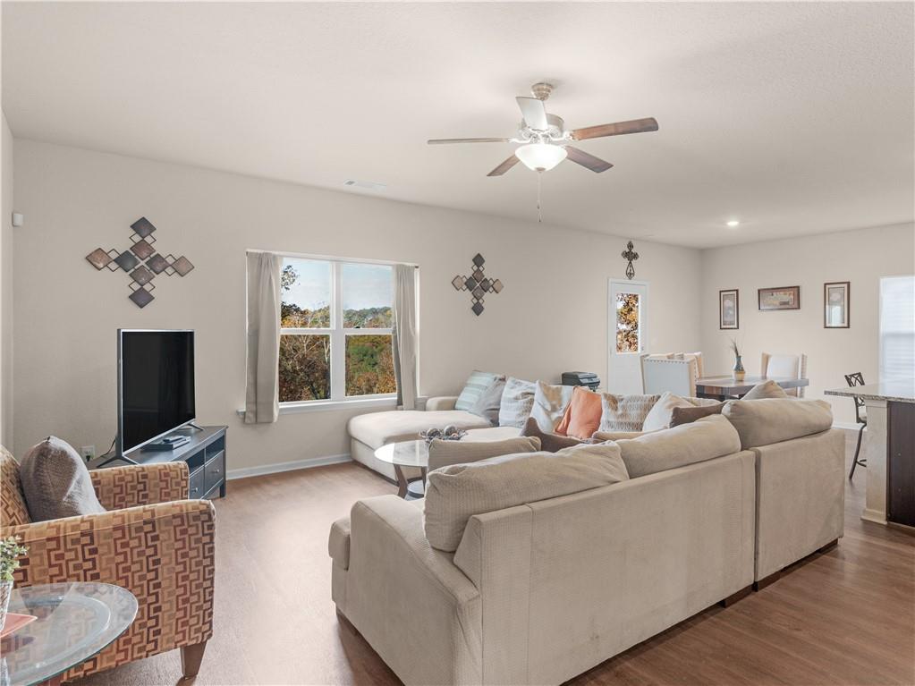 3831 Saddle Hill Way