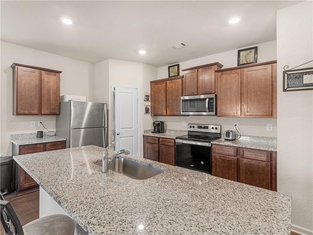 3831 Saddle Hill Way