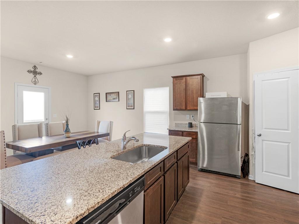 3831 Saddle Hill Way