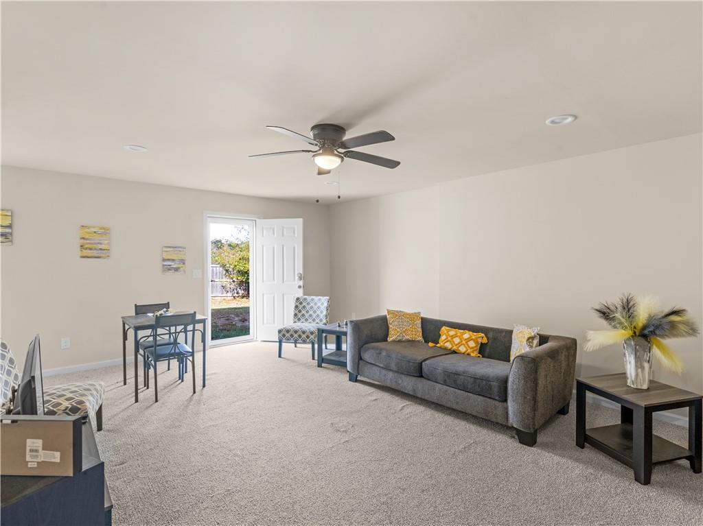 3831 Saddle Hill Way