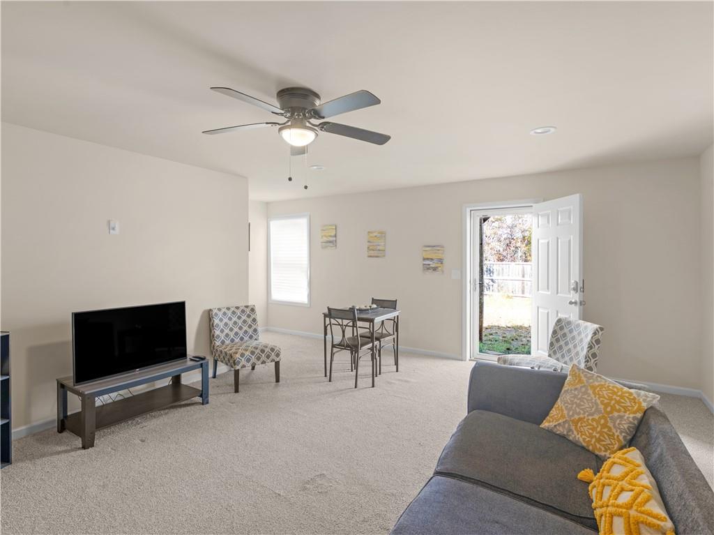 3831 Saddle Hill Way