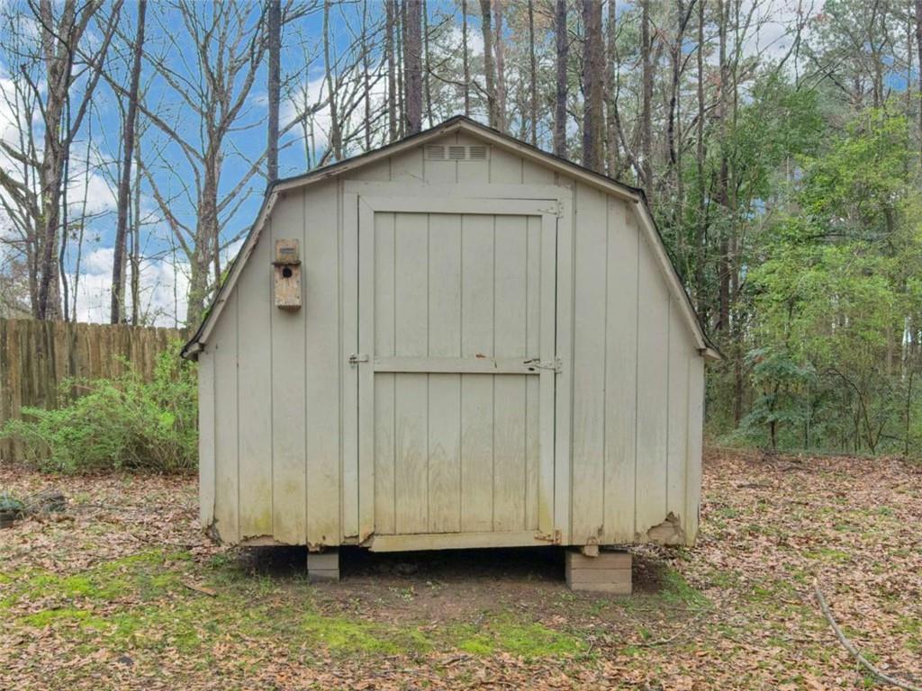 905 Sweet Briar Lane