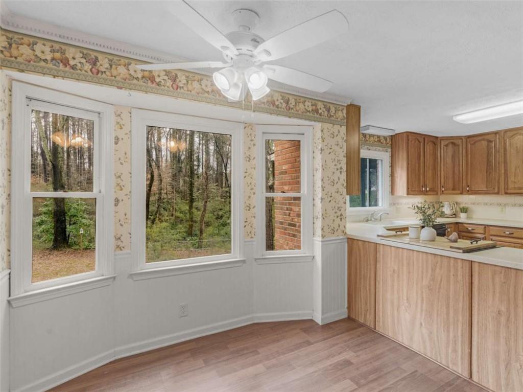 905 Sweet Briar Lane