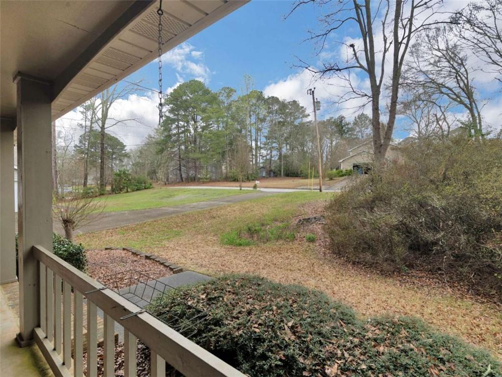 905 Sweet Briar Lane