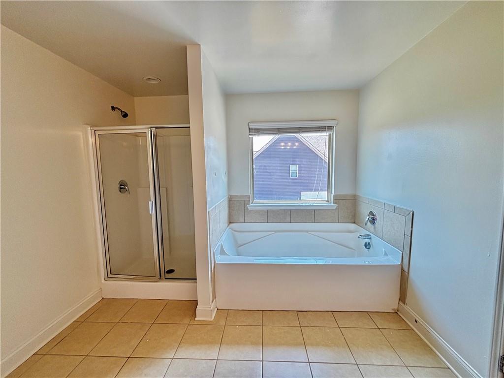 1915 Highland Creek Drive