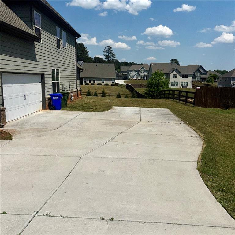 1915 Highland Creek Drive