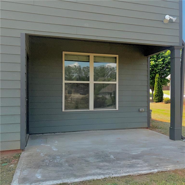 1915 Highland Creek Drive