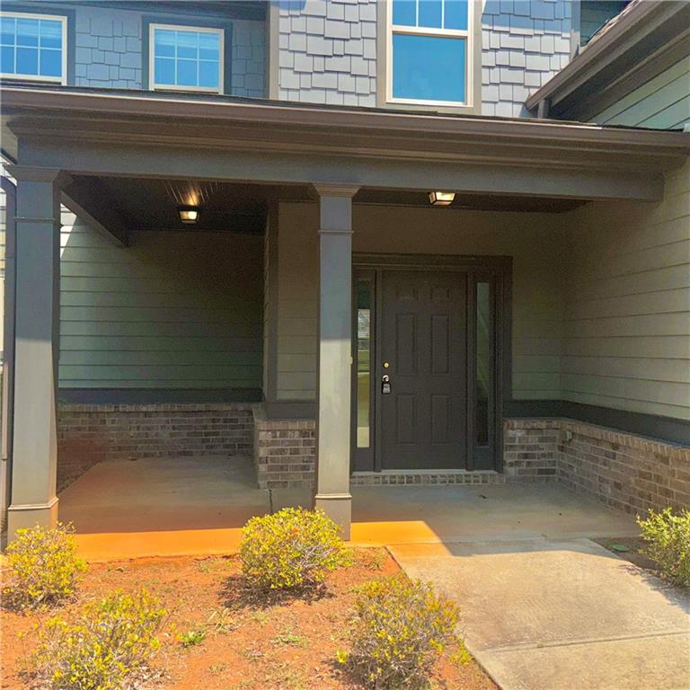 1915 Highland Creek Drive