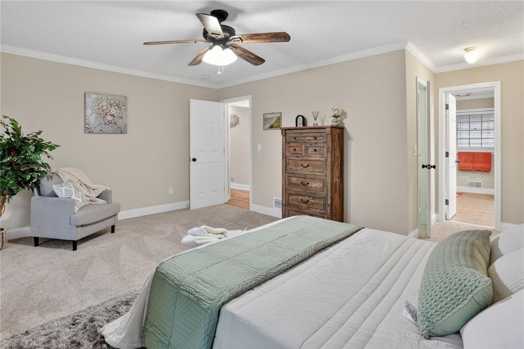 90 Hoglen Drive