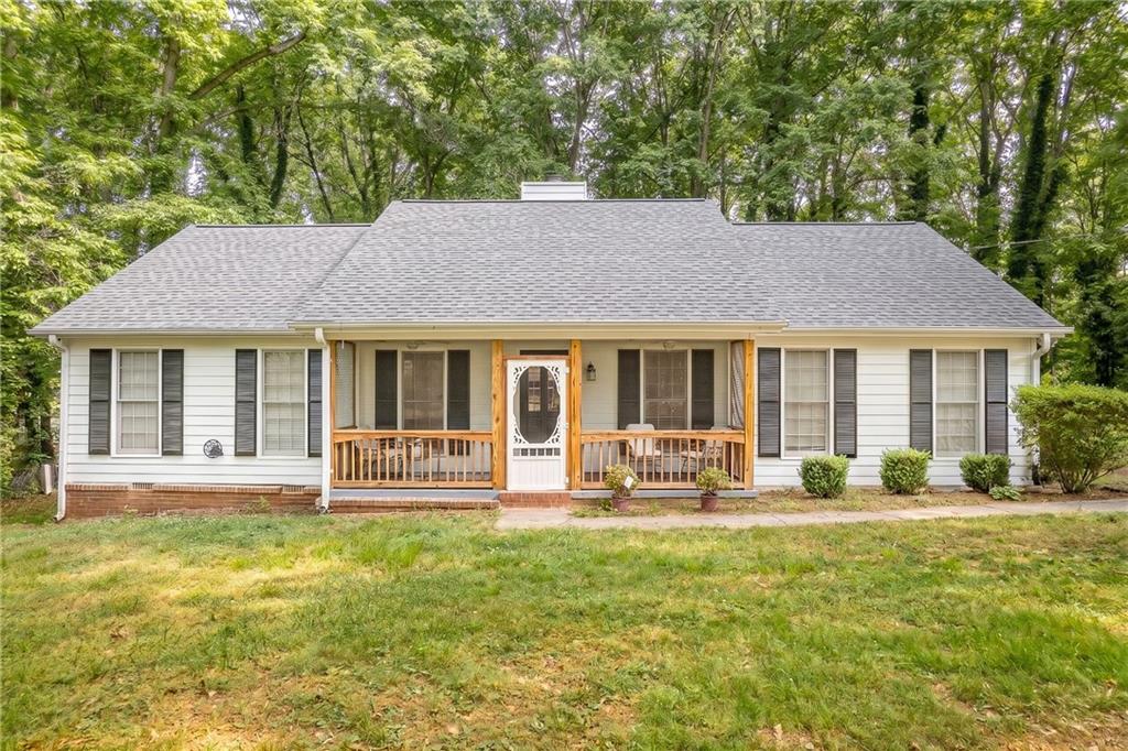 90 Hoglen Drive