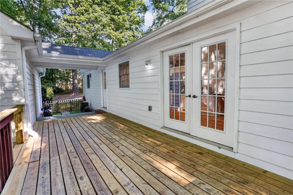 90 Hoglen Drive