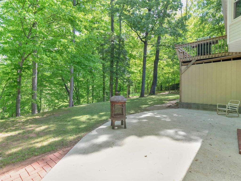 442 Creek View Court
