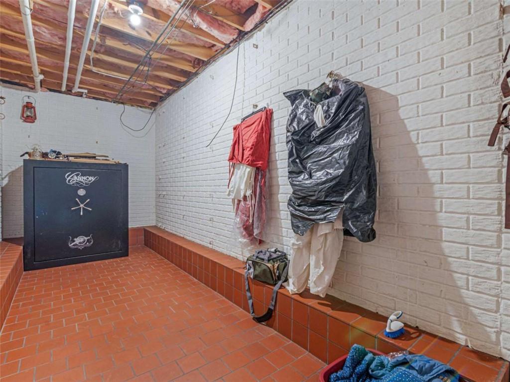 442 Creek View Court